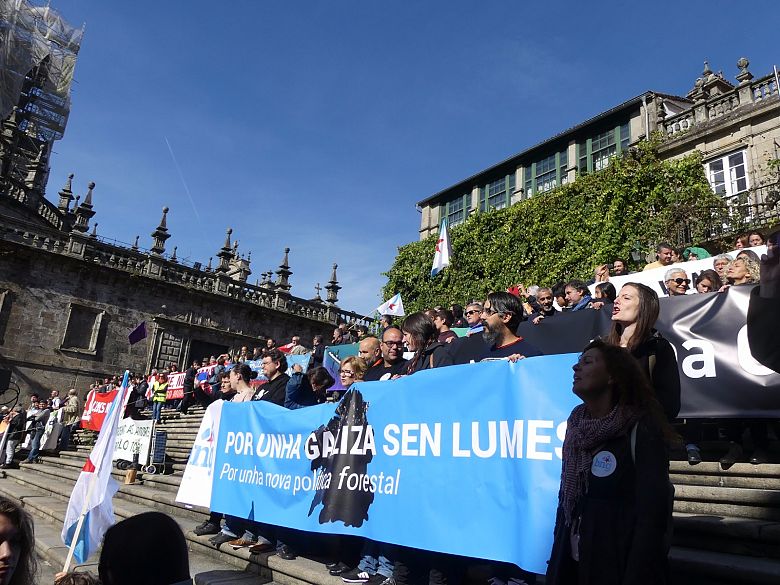 2017-10-22 Mani Lumes Nunca Mais Depredacion 066.jpg